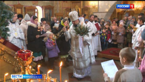 Детский Рождественский молебен провели в Благовещенском кафедральном соборе